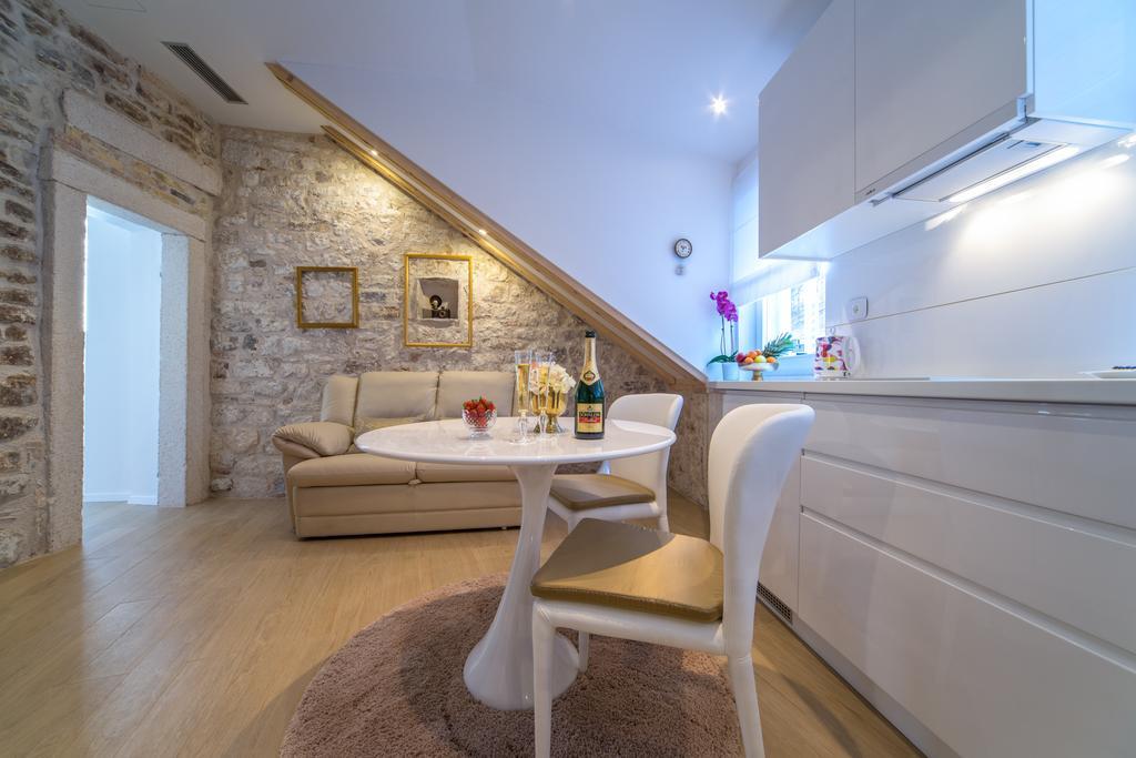 Apartment Roman Heritage Сплит Екстериор снимка